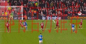 利物浦爆冷1-1升班马 赛季首获平局 范戴克送礼 维尔茨造乌龙救主