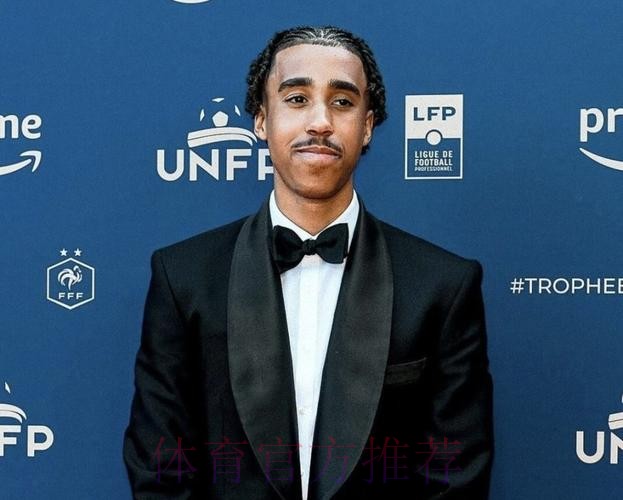 西媒:约罗接近加盟皇马 将支付比6000万低的费用 西媒:约罗接近加盟皇马 将支付比6000万低的费用